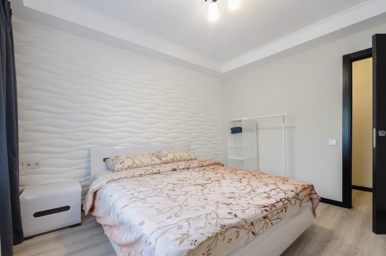 Artal Apartment On Obolonsky Avenue 16 キエフ エクステリア 写真