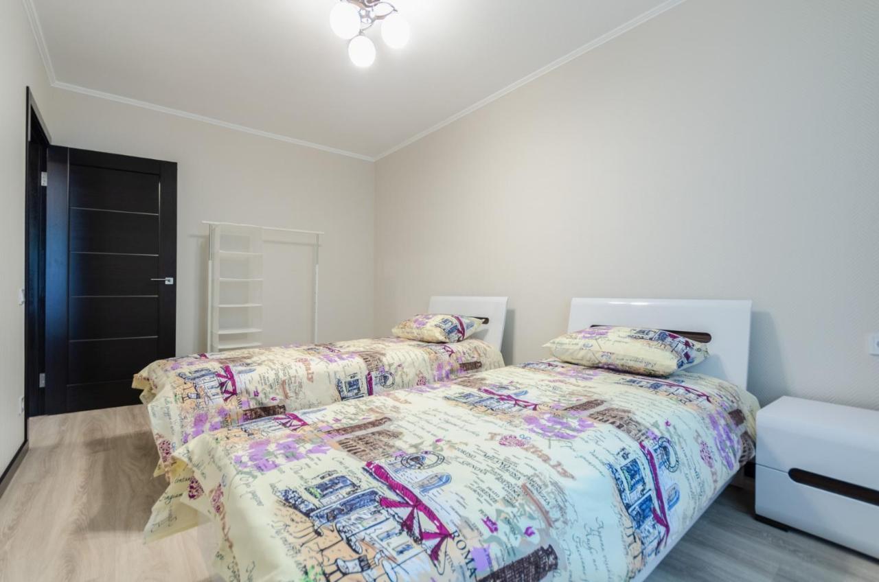 Artal Apartment On Obolonsky Avenue 16 キエフ エクステリア 写真