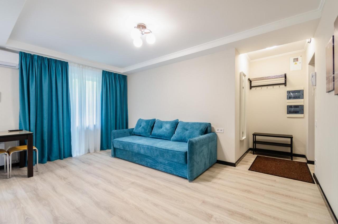 Artal Apartment On Obolonsky Avenue 16 キエフ エクステリア 写真
